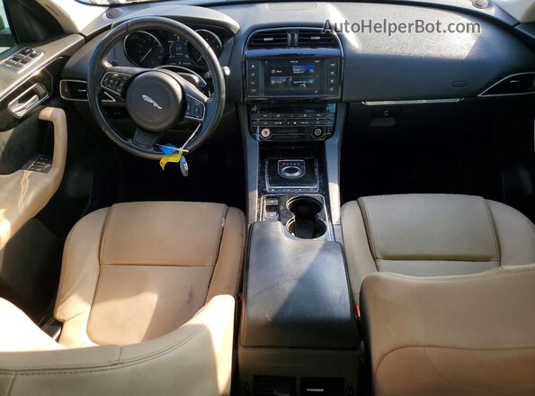 SADCJ2BV7HA893129 2017 JAGUAR F-PACE White Widok zestawu wskaźników
