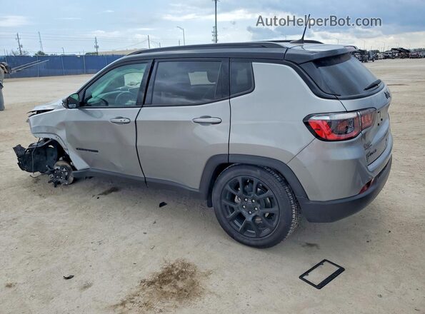 3C4NJDBB4NT228618 2022 JEEP COMPASS Silver უკანა მარჯვენა
