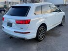 2017 Audi Q7 Premium Plus Белый vin: WA1LAAF72HD016784