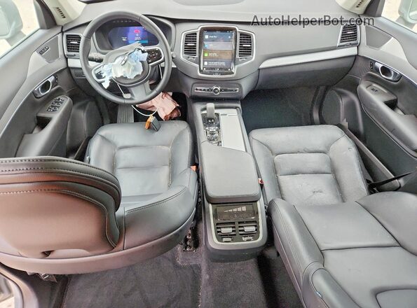 YV4M12PJ2S1335599 2025 VOLVO XC90 Silver Widok zestawu wskaźników