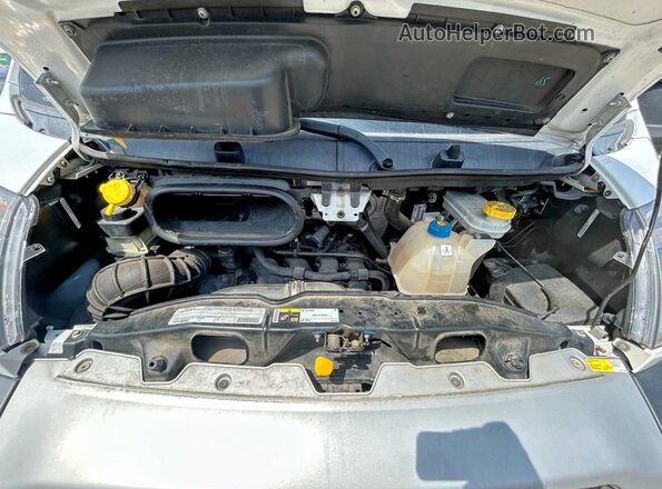 3C6TRVCGXKE520443 2019 RAM PROMASTER Белый Вид салона спереди