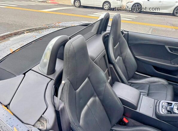 SAJDD5GX0LCK69156 2020 JAGUAR F-TYPE Черный Вид салона спереди
