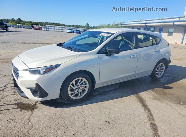 JF1GUABC7R8865858 2024 SUBARU IMPREZA Белый Передняя левая четверть