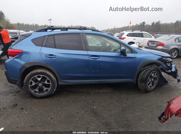 JF2GTABC5JH225277 2018 SUBARU CROSSTREK Синий Вид задней части салона