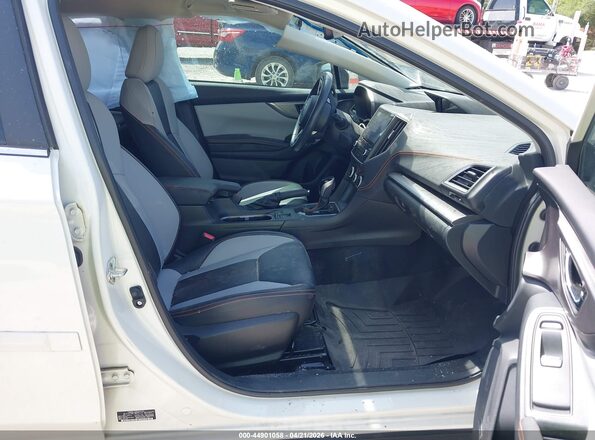 JF2GTHNC7M8261237 2021 SUBARU CROSSTREK Белый Вид салона спереди