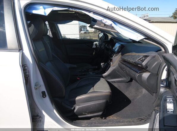 JF2GTHSC5MH254128 2021 SUBARU CROSSTREK White Front interior view