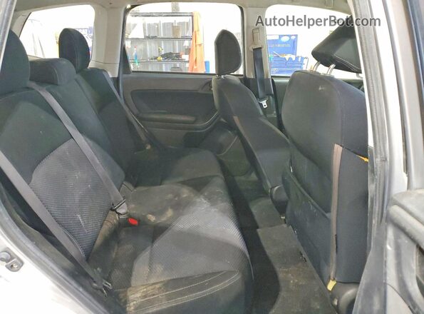 JF2SJABC1JH560004 2018 SUBARU FORESTER 2.5 Gray Widok tylnych siedzeń