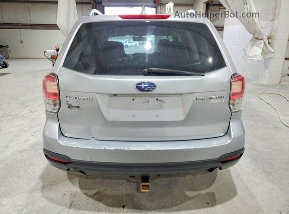 JF2SJABC1JH560004 2018 SUBARU FORESTER 2.5 Gray Widok z tyłu