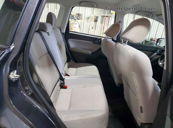 JF2SJABC1JH609928 2018 SUBARU FORESTER 2.5 Угольный Вид задней части салона
