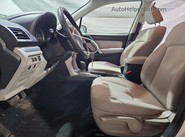 JF2SJABC3GH427575 2016 SUBARU FORESTER 2.5 Белый Вид салона спереди
