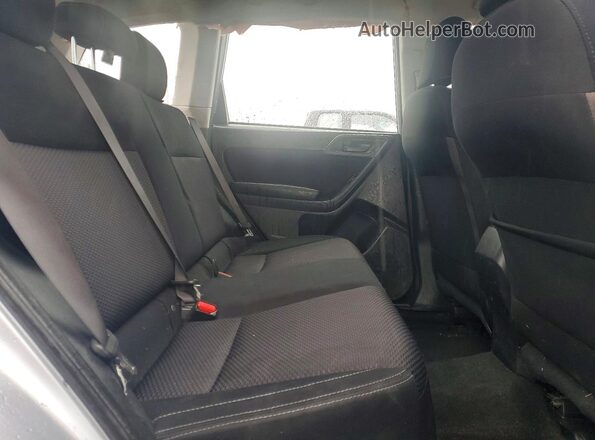 JF2SJABC5HH443827 2017 SUBARU FORESTER 2.5 Серебряный Вид задней части салона