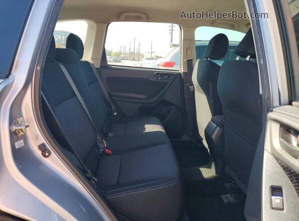 JF2SJABC5HH447408 2017 SUBARU FORESTER Серебряный Вид задних сидений