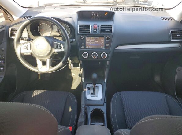JF2SJABC5HH447408 2017 SUBARU FORESTER Серебряный Вид панели приборов