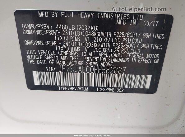 JF2SJAEC0HH582887 2017 SUBARU FORESTER 2.5 White Vista del compartimento del motor