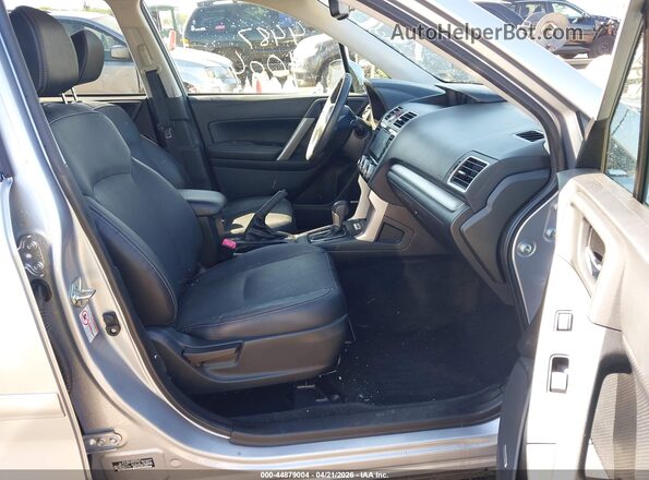JF2SJAXC4GH415668 2016 SUBARU FORESTER 2.5I TO Silver Vista interior delantera