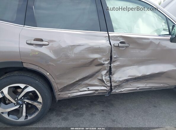 JF2SKAMC4RH504337 2024 SUBARU FORESTER Champagne Դիմացի տեսք