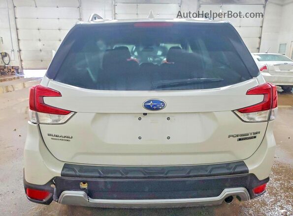 JF2SKAXC4MH548939 2021 SUBARU FORESTER Белый Вид сзади