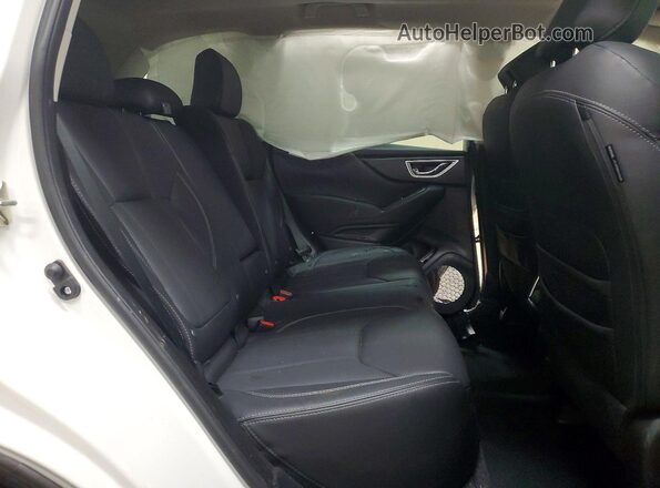JF2SKAXC4MH548939 2021 SUBARU FORESTER Белый Вид задней части салона