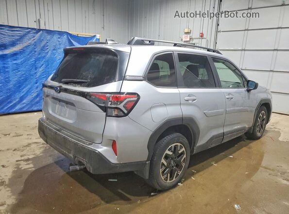 JF2SLDDC2SH481306 2025 SUBARU FORESTER Серебряный Задняя правая четверть