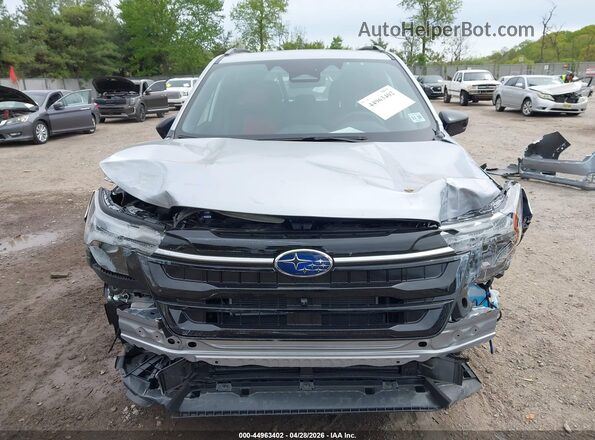 JF2SLSTD8SH435395 2025 SUBARU FORESTER Silver Vista interior trasera