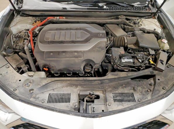 JH4KC2F90JC000676 2018 ACURA RLX White Вид задньої частини салону