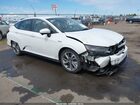 2018 Honda Clarity Plug-in Hybrid   White vin: JHMZC5F11JC016282