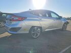 2018 Honda Clarity Touring Серебряный vin: JHMZC5F31JC004697