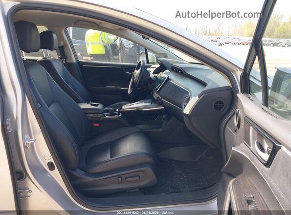 JHMZC5F37JC021875 2018 HONDA CLARITY PLUG-IN HYBRID Серебряный Вид салона спереди