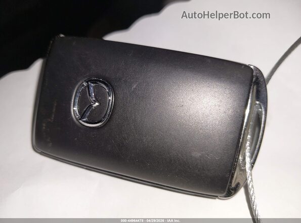JM1BPACL0T1864741 2026 MAZDA 3 Красный Вид панели приборов