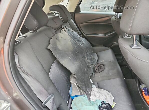 JM1DKDB76M1504355 2021 MAZDA CX-3 Серый Вид задних сидений