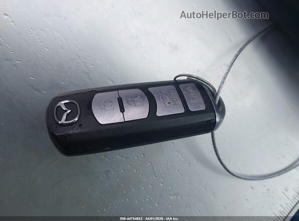 JM1GJ1W50G1401931 2016 MAZDA 6 Красный Вид панели приборов