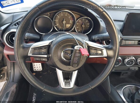JM1NDAM71K0304464 2019 MAZDA MX-5 MIATA RF Gray Widok deski rozdzielczej