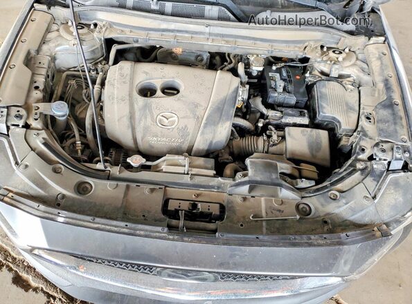 JM3KFACM3J1473177 2018 MAZDA CX-5 Gray Widok wnętrza z tyłu