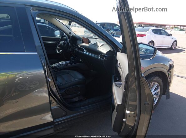 JM3KFADM7L0721339 2020 MAZDA CX-5 Серый Вид салона спереди
