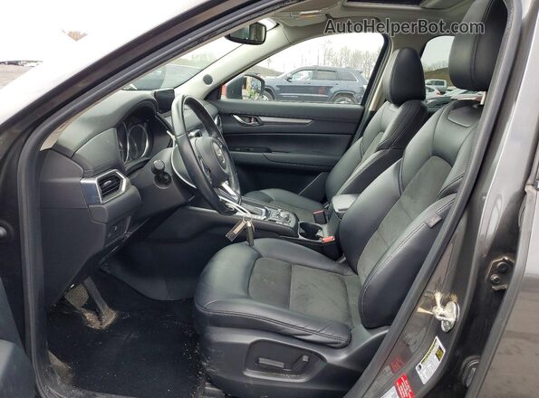 JM3KFBCL1H0186823 2017 MAZDA CX-5 Серый Вид салона спереди