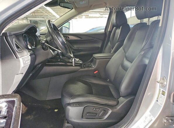 JM3TCBAY8P0659126 2023 MAZDA CX-9 Серебряный Вид салона спереди
