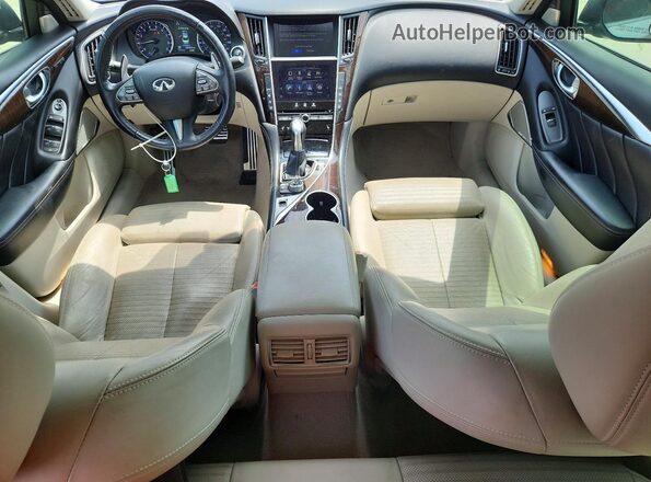 JN1EV7AP0HM735919 2017 INFINITI Q50 Silver Вид панелі приладів