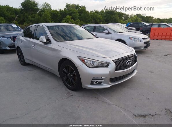 JN1EV7AP0HM742952 2017 INFINITI Q50 Silver Delantero derecho