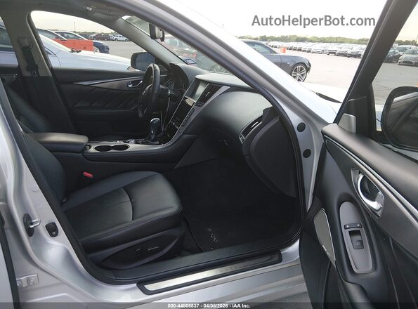 JN1EV7AP0HM742952 2017 INFINITI Q50 Silver Vista interior delantera