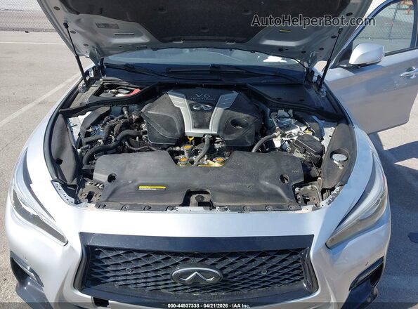 JN1EV7AP4JM358405 2018 INFINITI Q50 Silver Widok z tyłu