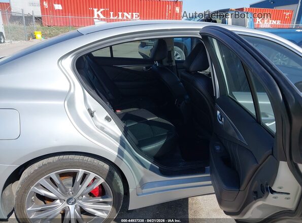 JN1EV7AP4JM358405 2018 INFINITI Q50 Silver Widok naklejki z numerem VIN