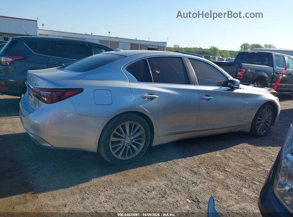 JN1EV7AP6JM350970 2018 INFINITI Q50 Серебряный Вид задней части салона