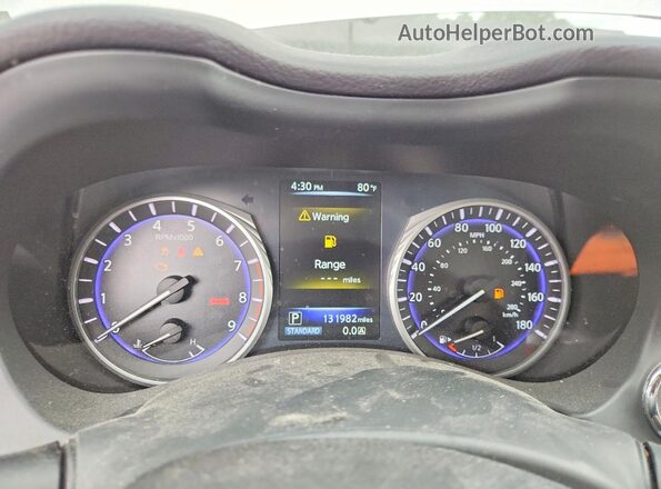 JN1EV7APXHM736124 2017 INFINITI Q50 Серебряный Вид щитка приборов
