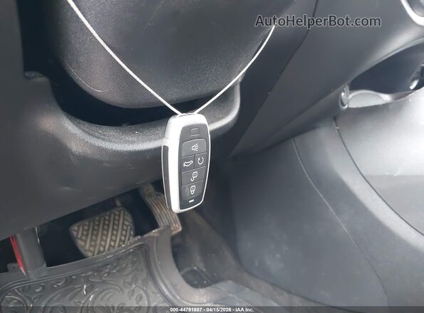 JN8AF5MR0HT702133 2017 NISSAN JUKE Silver Vista del salpicadero