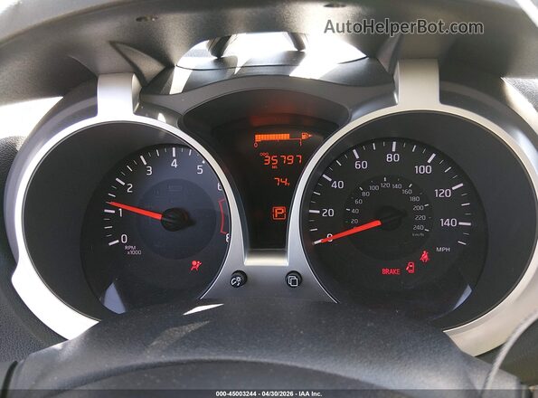 JN8AF5MR1HT703002 2017 NISSAN JUKE White Вид задніх сидінь
