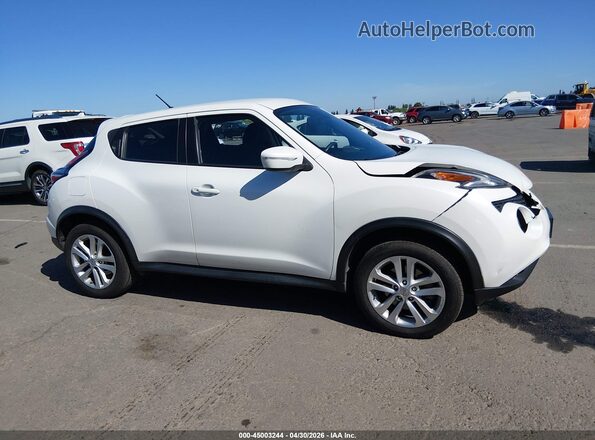 JN8AF5MR1HT703002 2017 NISSAN JUKE White Вид задньої частини салону