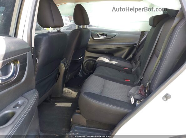 JN8AT2MT7HW153631 2017 NISSAN ROGUE White Вид наклейки з VIN-кодом
