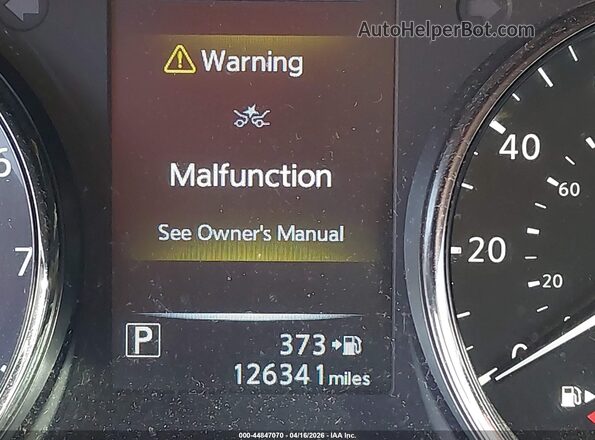 JN8AT2MT7HW153631 2017 NISSAN ROGUE White 