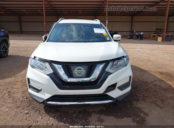 JN8AT2MT7HW153631 2017 NISSAN ROGUE White Вид щитка приладів