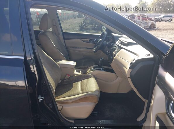 JN8AT2MT7HW386506 2017 NISSAN ROGUE Black Вид салону спереду